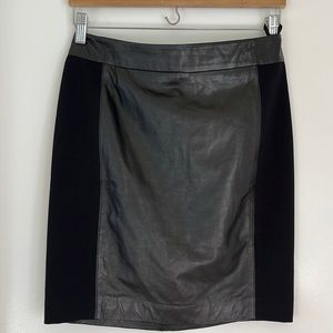 Ann Taylor Loft vintage Size 2 Black 100% genuine leather black skirt